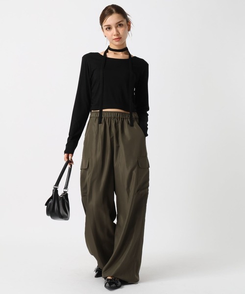 FOREVER 21(フォーエバー トゥエンティーワン)の「【2024FW】ボウタイシャーリングロングスリーブ(Tシャツ/カットソー・レディース・グレー/レッド/ブラック/ホワイト・SMALL/MEDIUM)」の19枚目の写真