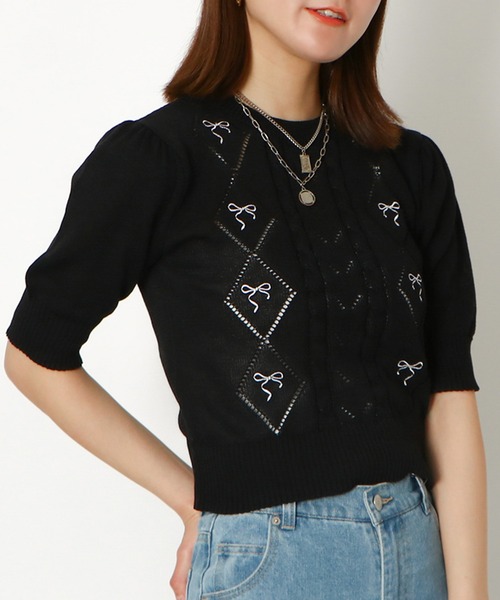 GORGE(ゴージ)の「《リボン刺しゅう×透かし編み》レディース 半袖ニット プルオーバー フェミニン 春夏秋(Tシャツ/カットソー・レディース・オフホワイト/ブラック/サックスブルー・F)」の8枚目の写真