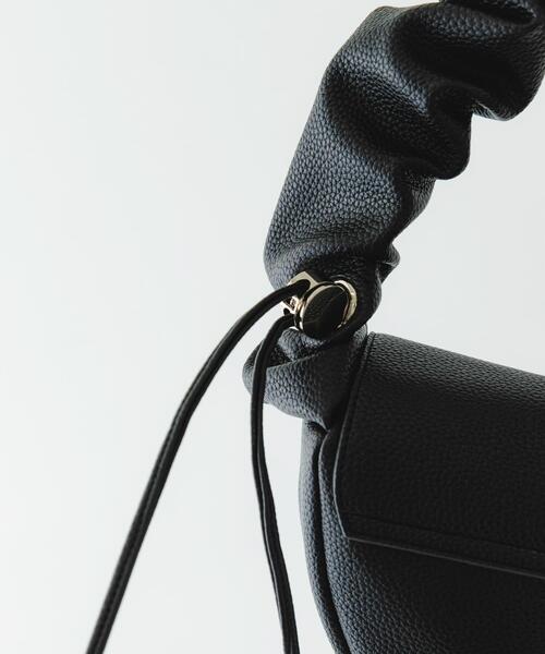 RODE SKO(ロデスコ)の「ギャザーハンドルバッグ(ハンドバッグ・レディース・シルバー/グレー/ブラック・ONE)」の4枚目の写真