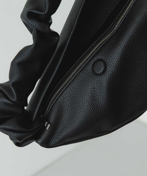 RODE SKO(ロデスコ)の「ギャザーハンドルバッグ(ハンドバッグ・レディース・シルバー/グレー/ブラック・ONE)」の5枚目の写真