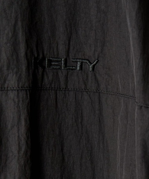 KELTY（ケルティ）の「[KELTY/ケルティ] 別注 中綿入り サイドスリットナイロンベスト（ベスト・レディース・アイボリー/ブラック/チャコール・S/M）」の15枚目の写真