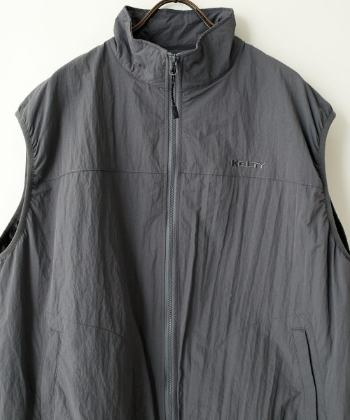 KELTY（ケルティ）の「[KELTY/ケルティ] 別注 中綿入り サイドスリットナイロンベスト（ベスト・レディース・アイボリー/ブラック/チャコール・S/M）」の10枚目の写真
