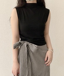 プチハイネックノースリーブトップス