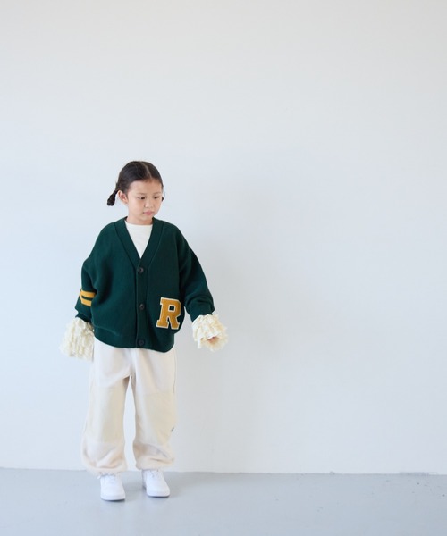 LOWRYS FARM（ローリーズファーム）の「レタードカーディガン　143655（カーディガン/ボレロ・キッズ・ネイビー/グリーン/レッド・150cm/140cm/130cm/120cm/110cm）」の13枚目の写真