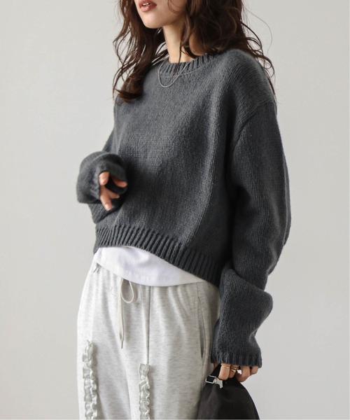 AMELY(エミリー)の「ローゲージニットトップス(ニット/セーター・レディース・モカ/ホワイト/ブラック/チャコール・フリー)」の3枚目の写真