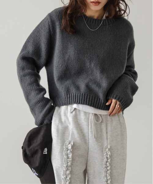 AMELY(エミリー)の「ローゲージニットトップス(ニット/セーター・レディース・モカ/ホワイト/ブラック/チャコール・フリー)」の16枚目の写真