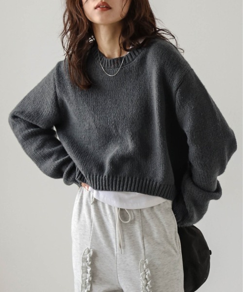 AMELY(エミリー)の「ローゲージニットトップス(ニット/セーター・レディース・モカ/ホワイト/ブラック/チャコール・フリー)」の17枚目の写真