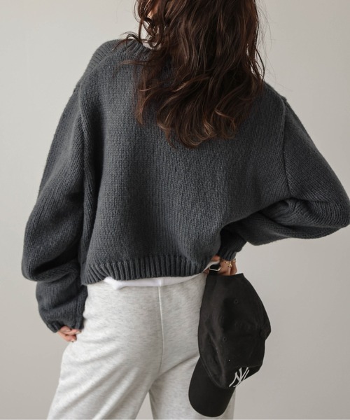 AMELY(エミリー)の「ローゲージニットトップス(ニット/セーター・レディース・モカ/ホワイト/ブラック/チャコール・フリー)」の19枚目の写真