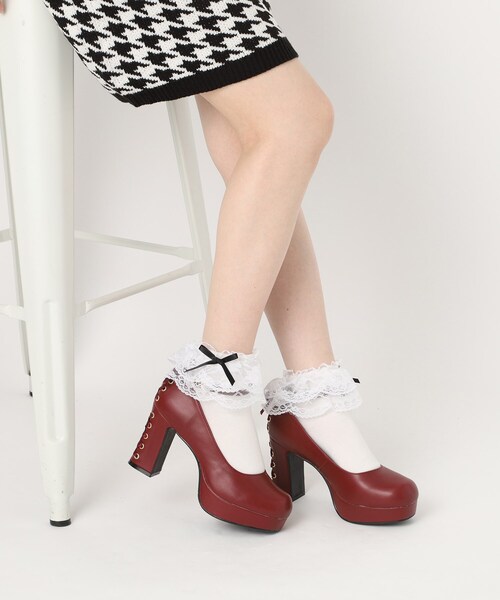 cs T&P（シーエスティーアンドピー）の「厚底ストラップ付リボンレースアップパンプス（パンプス・レディース・ワインレッド/ブラック系1/アイボリー/ブラック・S/M/L/LL）」の14枚目の写真