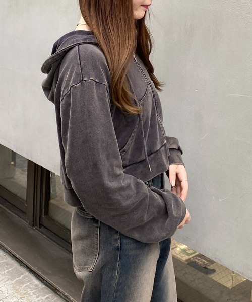 INGNI（イング）の「ピグメントスウェットショートZIPパーカー（パーカー・レディース・バーガンディー/ネイビー/ブラック・M）」の17枚目の写真