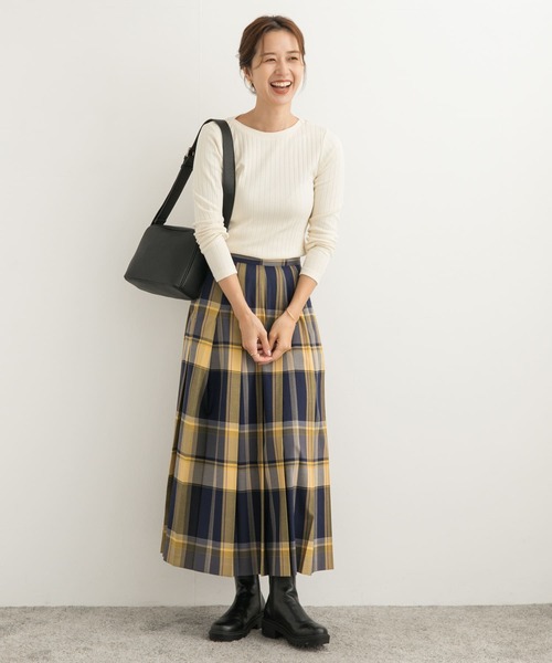 URBAN RESEARCH DOORS(アーバンリサーチドアーズ)の「針抜き長袖カットソー(Tシャツ/カットソー・レディース・ブラック系その他/アイボリー/ブラック/ゴールド・MEDIUM)」の11枚目の写真