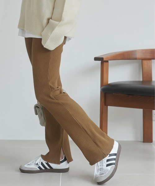 ANGIE（アンジー）の「リブフレアレギンス スリットあり / スリットなし（その他パンツ・レディース・グリーン系その他/ブラック/グレー系その他/カーキ/ブラック系その他/チャコールグレー・SMALL/MEDIUM）」の6枚目の写真