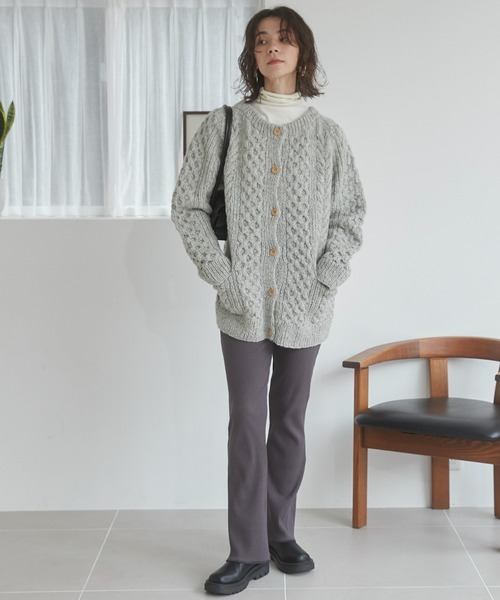 ANGIE（アンジー）の「リブフレアレギンス スリットあり / スリットなし（その他パンツ・レディース・グリーン系その他/ブラック/グレー系その他/カーキ/ブラック系その他/チャコールグレー・SMALL/MEDIUM）」の14枚目の写真