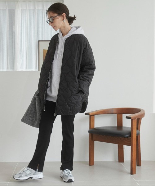 ANGIE（アンジー）の「リブフレアレギンス スリットあり / スリットなし（その他パンツ・レディース・グリーン系その他/ブラック/グレー系その他/カーキ/ブラック系その他/チャコールグレー・SMALL/MEDIUM）」の12枚目の写真