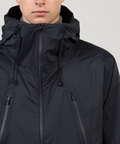 DESCENTE ALLTERRAIN（デサント　オルテライン）の「DESCENTE ALLTERRAIN CREAS HARD SHELL JACKET（ブルゾン・メンズ・チャコールグレー/ブラック・M/L）」の8枚目の写真