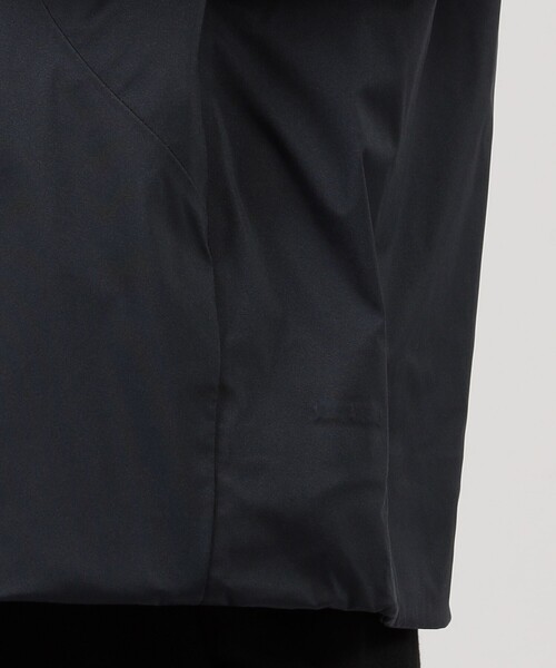 DESCENTE ALLTERRAIN（デサント　オルテライン）の「DESCENTE ALLTERRAIN CREAS HARD SHELL JACKET（ブルゾン・メンズ・チャコールグレー/ブラック・M/L）」の11枚目の写真