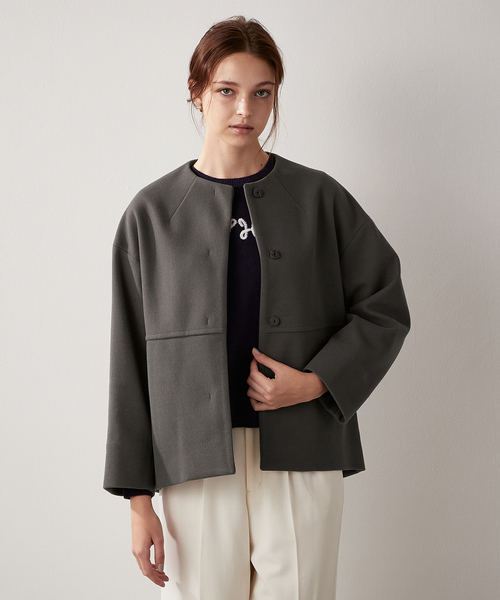LE SOUK HOLIDAY(ルスークホリデー)の「【BEAUTYLUX】フェイクウールショートコート(ノーカラーコート・レディース・グレー/チャコールグレー/ベージュ/ブラック・M/L)」の5枚目の写真