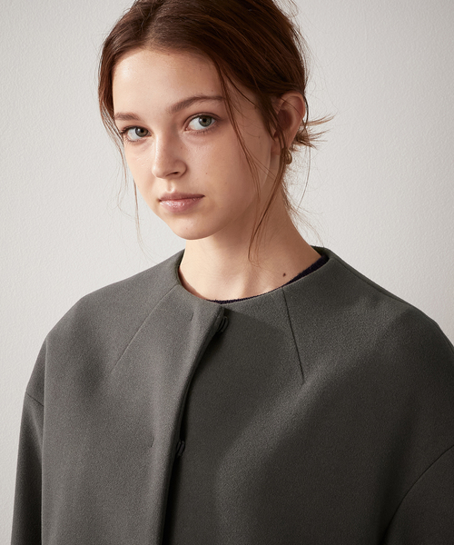 LE SOUK HOLIDAY(ルスークホリデー)の「【BEAUTYLUX】フェイクウールショートコート(ノーカラーコート・レディース・グレー/チャコールグレー/ベージュ/ブラック・M/L)」の11枚目の写真