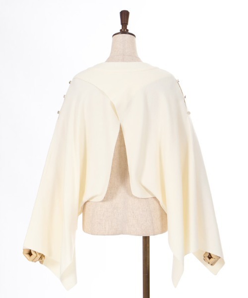 axes femme(アクシーズファム)の「2WAYケープ風ニットプルオーバー(ニット/セーター・レディース・ブラック/モカ/キナリ・FREE)」の17枚目の写真