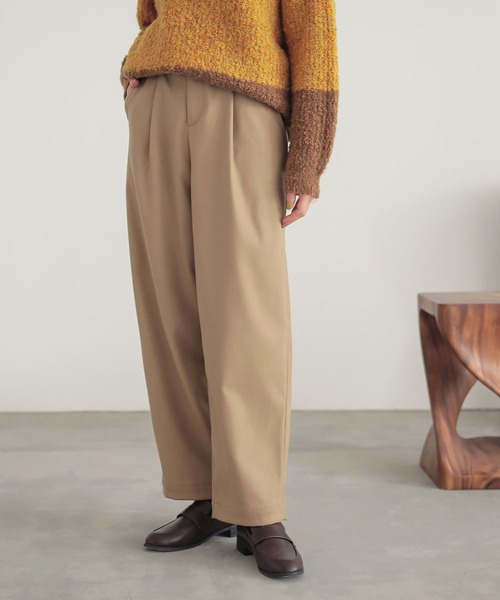 n'OrLABEL(ノアールレーベル)の「微起毛ワンタックテーパードパンツ(その他パンツ・レディース・ベージュ/チャコール/ブラック・1/2)」の5枚目の写真