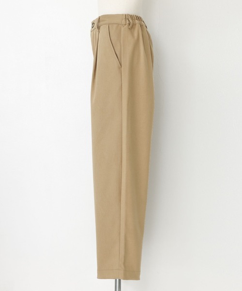 n'OrLABEL(ノアールレーベル)の「微起毛ワンタックテーパードパンツ(その他パンツ・レディース・ベージュ/チャコール/ブラック・1/2)」の22枚目の写真