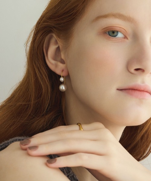 CENE（セネ）の「【CENE】セネ/ダブルパールピアス（ピアス（両耳用）・レディース・ゴールド/シルバー・FREE）」の4枚目の写真