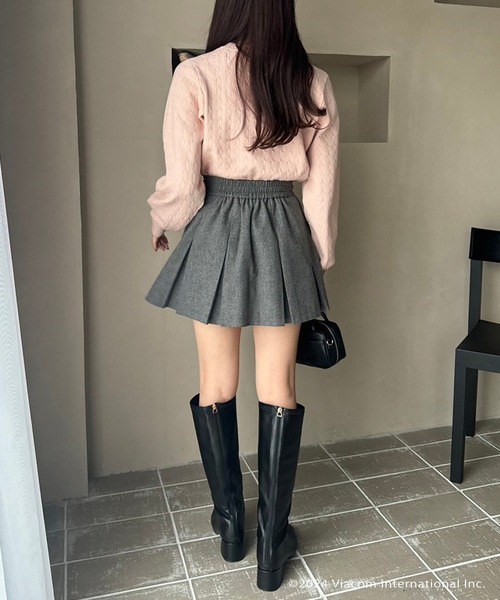 one after another NICE CLAUP（ワンアフターアナザーナイスクラップ）の「【 EMILY IN PARIS × one after another NICECLAUP 】ケーブルニット（ニット/セーター・レディース・オフホワイト/ブラック/ピンク/レッド・FREE）」の17枚目の写真