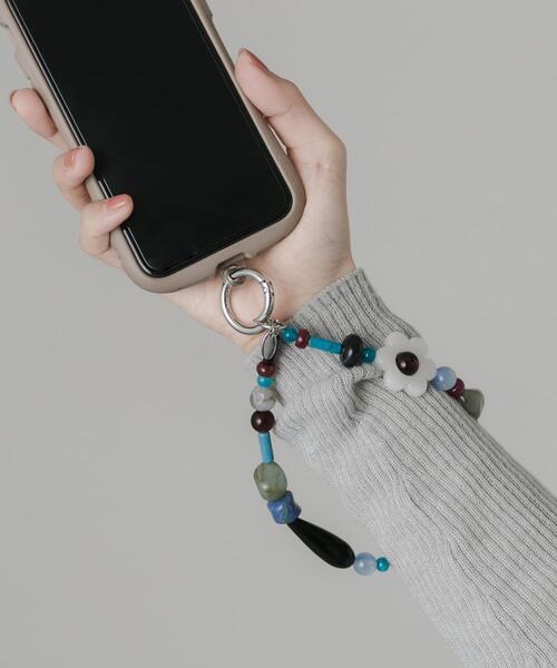 SMELLY（スメリー）の「カラフルモチーフループキーチェーン（キーホルダー・レディース・ブラック系その他/ブラウン系その他/クリア・-）」の2枚目の写真