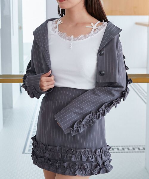 MAJESTIC LEGON（マジェスティックレゴン）の「レース使い肩リボントップス（Tシャツ/カットソー・レディース・チャコールグレー/グレー/オフホワイト・MEDIUM）」の16枚目の写真