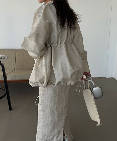 WILLFULLY（ウィルフリー）の「flap pocket bi color stitch pencil nylon SK（スカート・レディース・ホワイト/ベージュ/グレー系その他・FREE）」の11枚目の写真