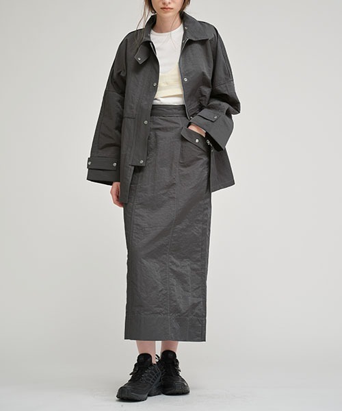 WILLFULLY（ウィルフリー）の「flap pocket bi color stitch pencil nylon SK（スカート・レディース・ホワイト/ベージュ/グレー系その他・FREE）」の9枚目の写真