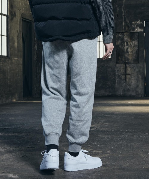 NIKE（ナイキ）の「《セットアップ対応商品》ナイキ クラブ メンズ フレンチ テリー ジョガー / Nike Club Men's French Terry Joggers FN3802-063 Dark Grey Heather（スウェットパンツ・メンズ・グレー系その他・XL/S/M/L/2XL）」の7枚目の写真