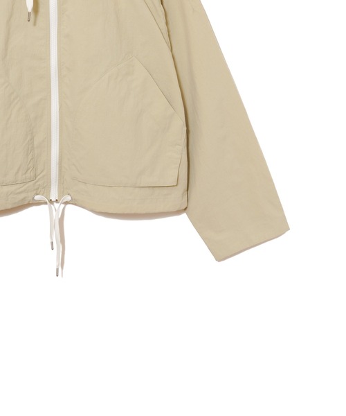 ORCIVAL(オーシバル)の「ORCIVAL Nylon Taffeta Hooded Jacket(その他アウター・レディース・ライトベージュ/ネイビー・1)」の6枚目の写真