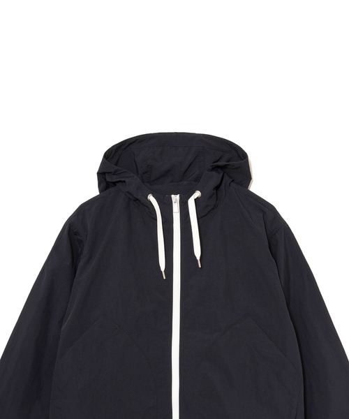 ORCIVAL(オーシバル)の「ORCIVAL Nylon Taffeta Hooded Jacket(その他アウター・レディース・ライトベージュ/ネイビー・1)」の9枚目の写真