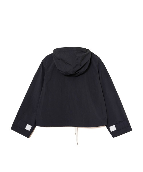 ORCIVAL(オーシバル)の「ORCIVAL Nylon Taffeta Hooded Jacket(その他アウター・レディース・ライトベージュ/ネイビー・1)」の8枚目の写真