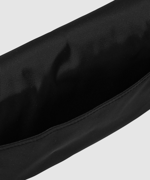 MARNI（マルニ）の「NYLON / ミディアムショルダーバッグ（ボディバッグ/ウエストポーチ・メンズ・ブラック・ONE SIZE）」の5枚目の写真