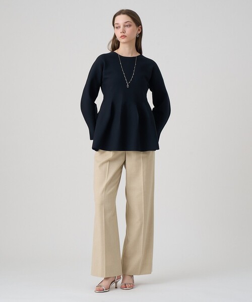 ANAYI(アナイ)の「ボリュームペプラムプルオーバー(ニット/セーター・レディース・ブラック/オフホワイト/ベージュ・38/36)」の15枚目の写真