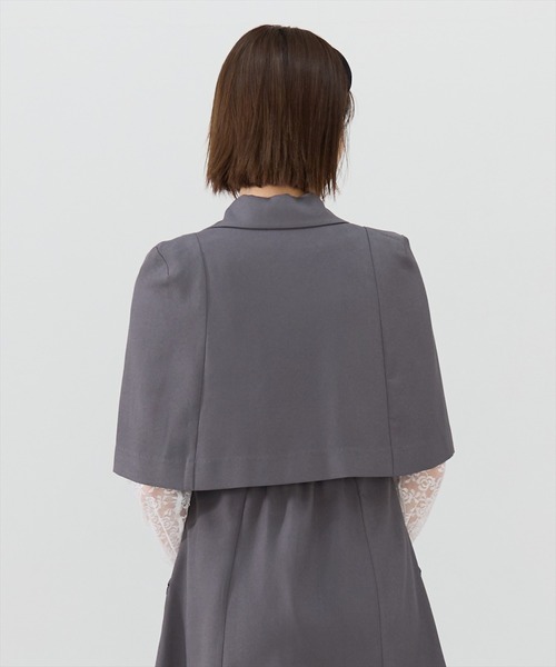 REDYAZEL（レディアゼル）の「【セットアップ可能】ケープデザインショートジャケット（スーツジャケット・レディース・オフホワイト/サックスブルー/ブラック・MEDIUM/SMALL）」の17枚目の写真