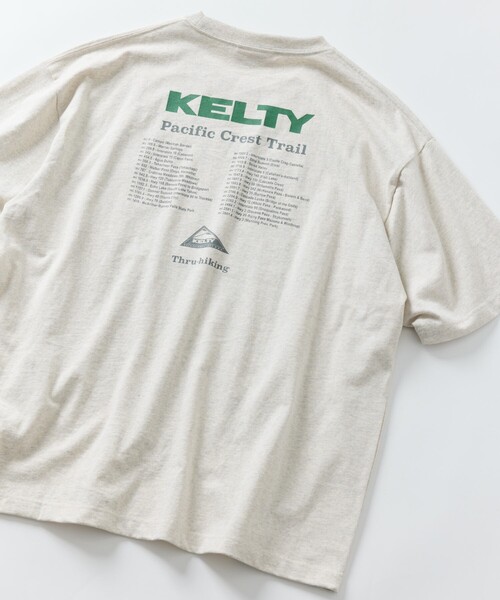 FREAK'S STORE(フリークスストア)の「限定展開 KELTY×FREAK'S STORE/ケルティ 別注 ビッグシルエット ツアーロゴ バックプリント クルーネックTシャツ(Tシャツ/カットソー・メンズ・アッシュグレー/ホワイト/グレイッシュベージュ/スミクロ/ピンク・LARGE/MEDIUM/SMALL)」の1枚目の写真