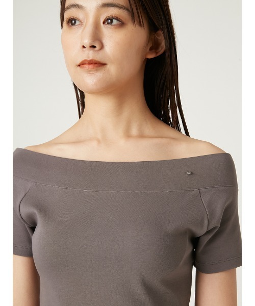 FRAY I.D（フレイアイディー）の「オフショルダーカットソー／ウォッシャブル（Tシャツ/カットソー・レディース・その他/モカ/ピンク/ブラック/ホワイト・FREE）」の9枚目の写真