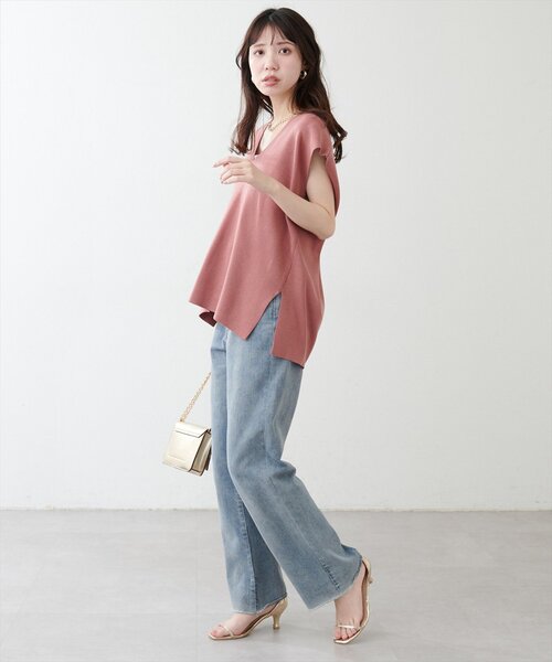 natural couture(ナチュラルクチュール)の「【WEB限定】総針Vネックベスト+キャミSET(ワンピース・レディース・レッド系その他/ブラック/オフホワイト/ブルー・MEDIUM/LARGE)」の15枚目の写真