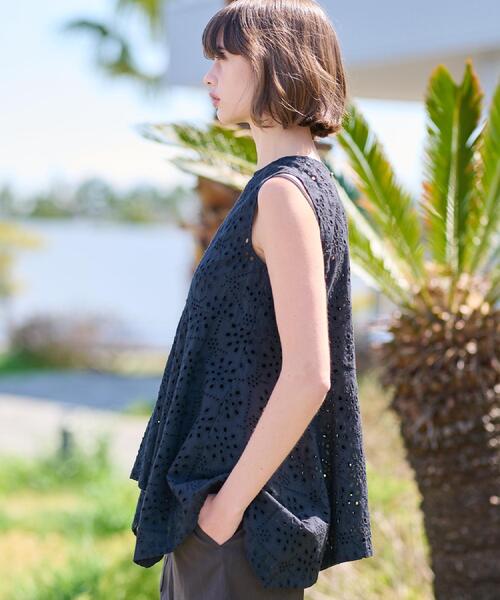 DRESSTERIOR（ドレステリア）の「【コットン100％/洗える】カットワークレースブラウス（シャツ/ブラウス・レディース・ブラック/ホワイト・36/38/40）」の22枚目の写真