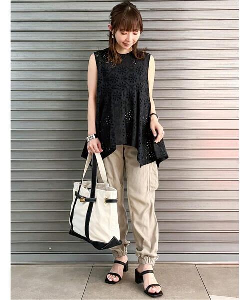 DRESSTERIOR（ドレステリア）の「【コットン100％/洗える】カットワークレースブラウス（シャツ/ブラウス・レディース・ブラック/ホワイト・36/38/40）」の4枚目の写真