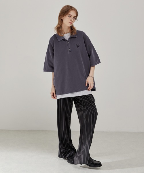 EMMA CLOTHES(エマクローズ)の「ヴィンテージ加工 ピグメント ハートロゴ ワンポイント刺繍ポロシャツ(ポロシャツ・メンズ・スミクロ/ネイビー/グレイッシュベージュ・M/L)」の10枚目の写真