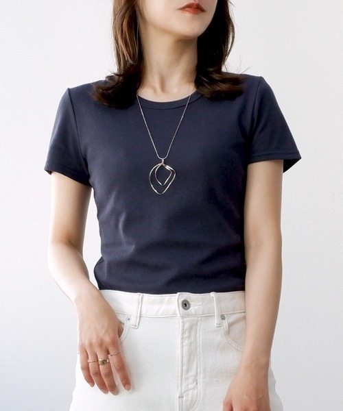 CLOTHY(クロシィ)の「【肌触りなめらかな綿混スムース素材!】クルーネック半袖Tシャツ(Tシャツ/カットソー・レディース・オフホワイト/ブラック/グレイッシュベージュ/グレー/ダークグリーン/チャコールグレー/ローズ/オリーブ/ピンク/ブラウン/イエロー/ネイビー/パープル・MEDIUM/LARGE/X-LARGE/SMALL/XX-LARGE)」の9枚目の写真