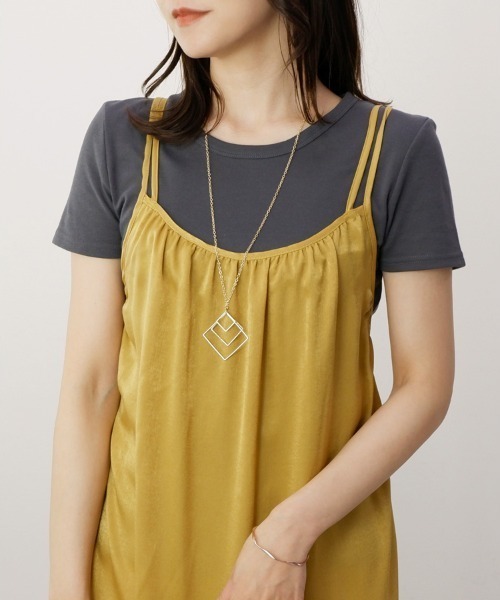 CLOTHY(クロシィ)の「【肌触りなめらかな綿混スムース素材!】クルーネック半袖Tシャツ(Tシャツ/カットソー・レディース・オフホワイト/ブラック/グレイッシュベージュ/グレー/ダークグリーン/チャコールグレー/ローズ/オリーブ/ピンク/ブラウン/イエロー/ネイビー/パープル・MEDIUM/LARGE/X-LARGE/SMALL/XX-LARGE)」の4枚目の写真