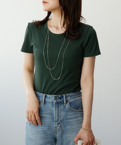 CLOTHY(クロシィ)の「【肌触りなめらかな綿混スムース素材!】クルーネック半袖Tシャツ(Tシャツ/カットソー・レディース・オフホワイト/ブラック/グレイッシュベージュ/グレー/ダークグリーン/チャコールグレー/ローズ/オリーブ/ピンク/ブラウン/イエロー/ネイビー/パープル・MEDIUM/LARGE/X-LARGE/SMALL/XX-LARGE)」の7枚目の写真