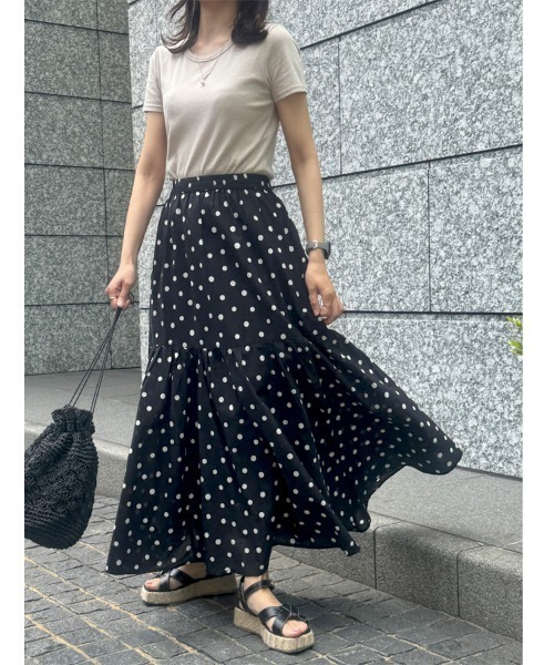 CLOTHY(クロシィ)の「【肌触りなめらかな綿混スムース素材!】クルーネック半袖Tシャツ(Tシャツ/カットソー・レディース・オフホワイト/ブラック/グレイッシュベージュ/グレー/ダークグリーン/チャコールグレー/ローズ/オリーブ/ピンク/ブラウン/イエロー/ネイビー/パープル・MEDIUM/LARGE/X-LARGE/SMALL/XX-LARGE)」の17枚目の写真