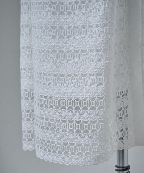 ERADIE(エラディエ)の「Border Chemical lace Shirt One piece ボーダーケミカルシャツワンピース(ワンピース・レディース・ホワイト/ブラック/ブルー系・FREE)」の18枚目の写真