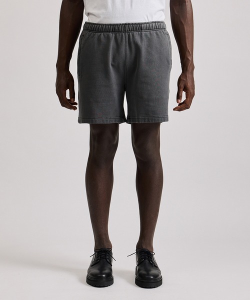 Saturdays NYC（サタデーズ ニューヨークシティ ）の「Austin Pigment Dye Sweat Shorts（その他パンツ・メンズ・ライトグレー/ワイン/ブラック・L/M/S/XL/X-SMALL）」の2枚目の写真